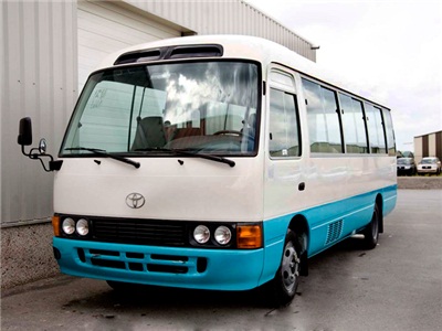 toyota-coaster-bus